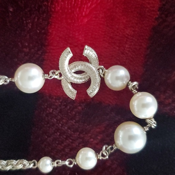 Chanel Choker with Pearls - Picture 7 of 10